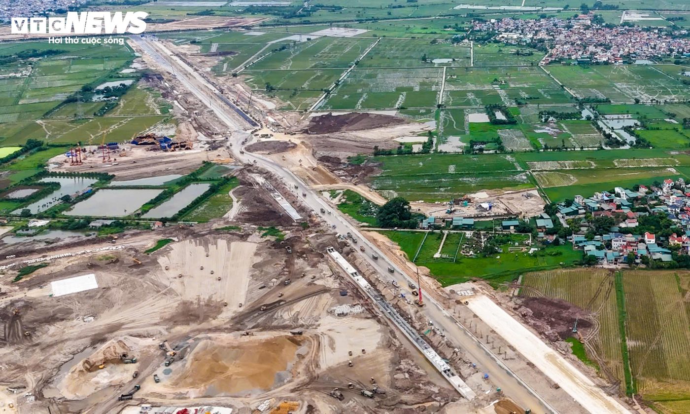 Sân vận động Lạc Việt: cái tên ít người biết